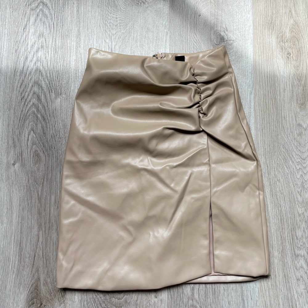 Beige leather skirt